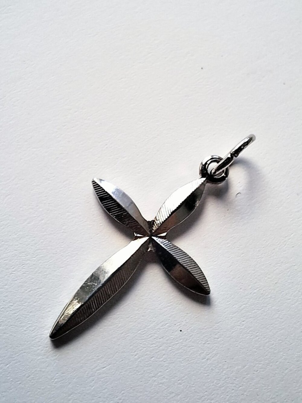 Vintage Silver Cross Pendant – Textured Leaf Design – Unknown Metal